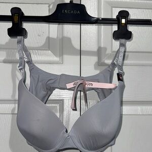 Victoria Secret Light Gray/Blue Bra. Size: 36C
